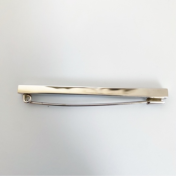 Gucci Silver Tone Bar Pin with Suede Shirt - Picture 5 of 16